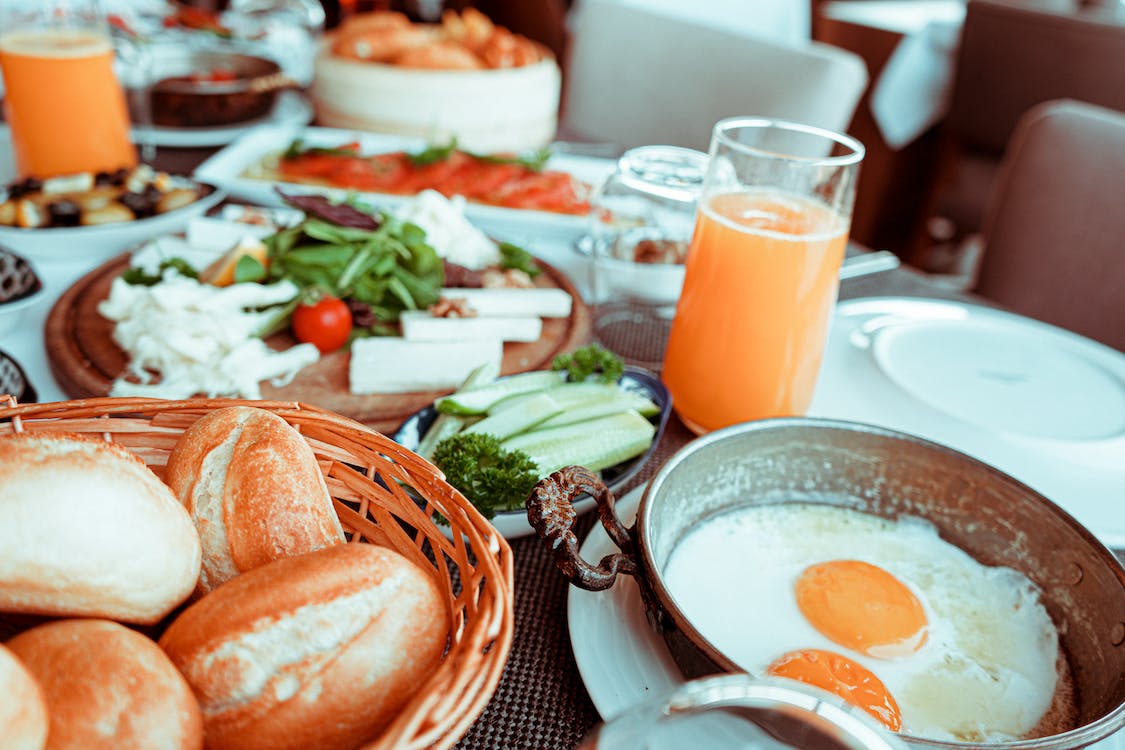 Co podać na śniadanie w pensjonacie?