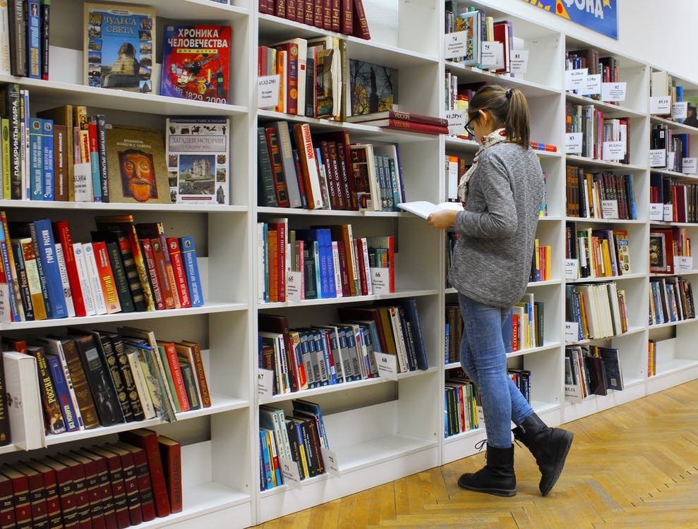 Jak szukać książek w bibliotece?