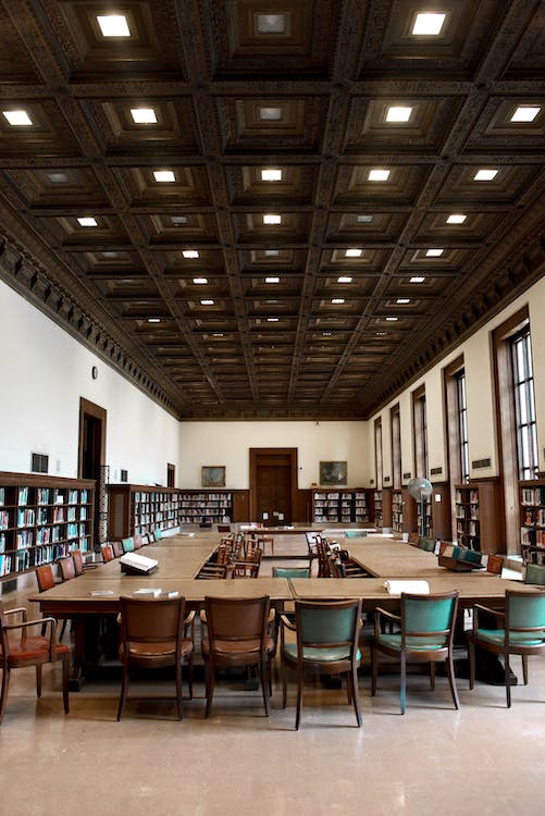 Jak zorganizować spotkanie autorskie w bibliotece?